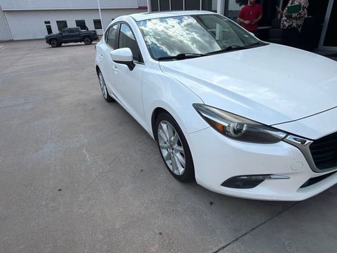 Used 2017 MAZDA MAZDA3 Grand Touring w/ Premium Equipment Package FWD image 3