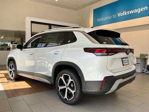 New 2025 Volkswagen Tiguan SE image 4
