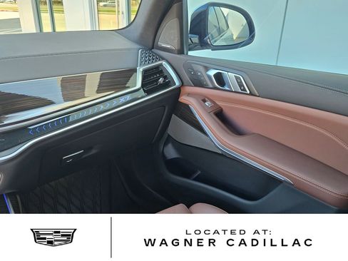 Used 2024 BMW X7 xDrive40i w/ Executive Package image 22