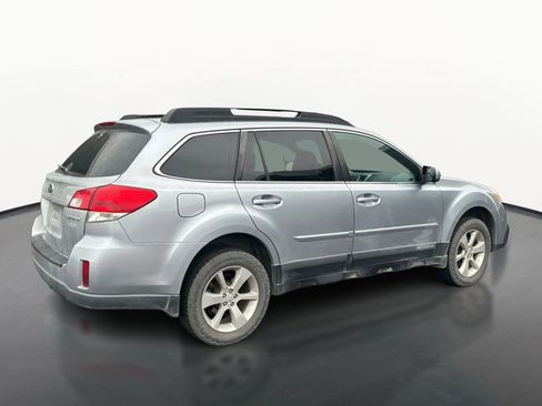 Used 2013 Subaru Outback 2.5i Premium AWD/4WD image 3