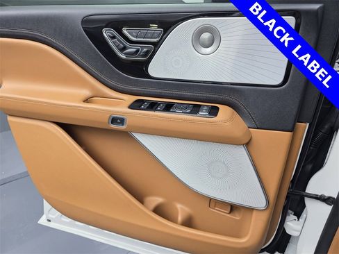 Used 2025 Lincoln Aviator Black Label w/ Jet Appearance Package image 29