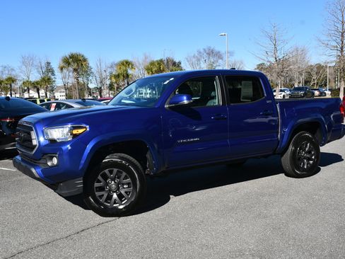 Certified 2023 Toyota Tacoma SR image 3
