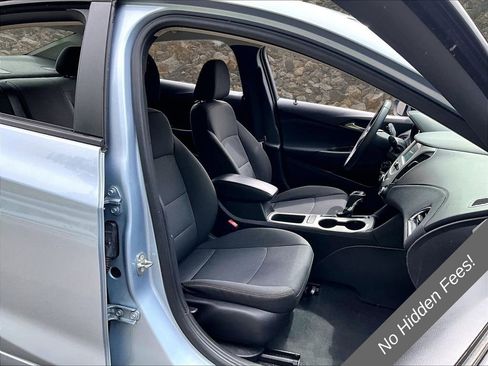 Used 2018 Chevrolet Cruze LS FWD image 6