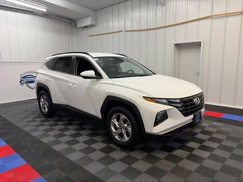 Used 2024 Hyundai Tucson SEL AWD/4WD image 3