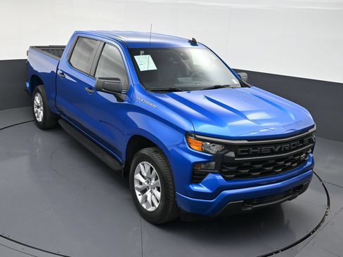 Used 2024 Chevrolet Silverado 1500 Custom RWD image 18