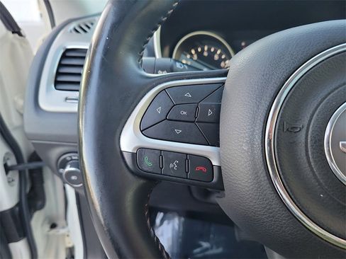 Used 2020 Jeep Compass Latitude image 20