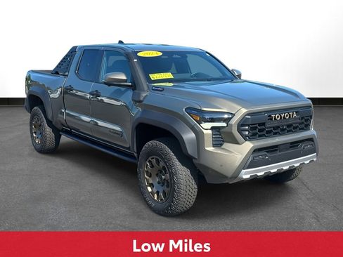 Certified 2024 Toyota Tacoma TRD Sport image 4