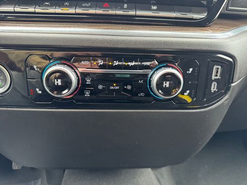 Used 2024 GMC Sierra 1500 Elevation image 18