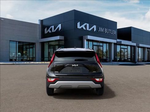 New 2026 Kia Niro EX FWD image 5