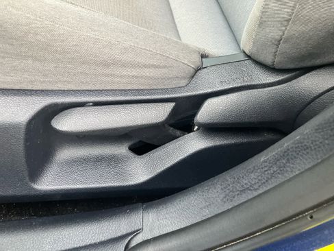 Used 2025 Toyota Camry LE image 11