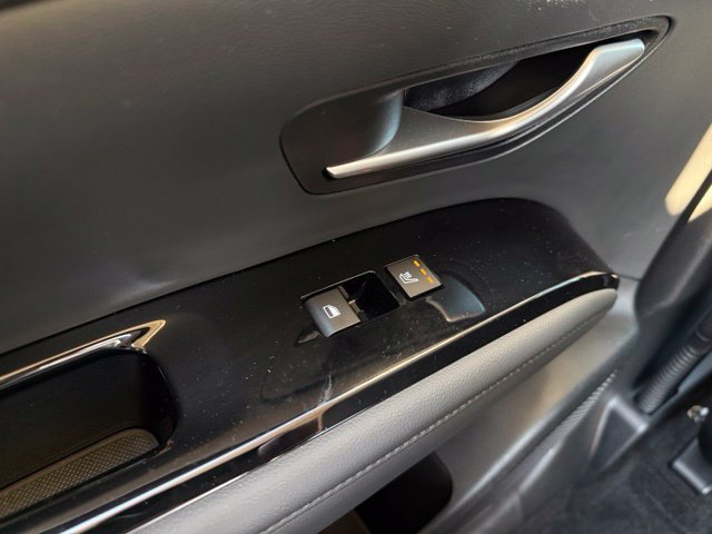 Certified 2025 Hyundai Tucson Limited FWD image 34
