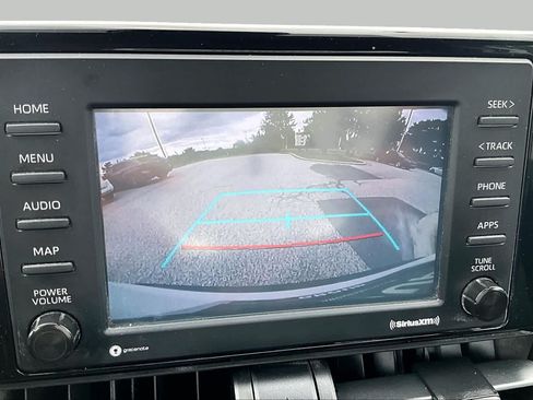 Used 2021 Toyota RAV4 LE AWD/4WD image 26