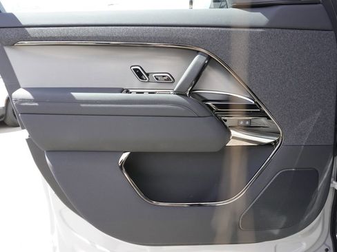 New 2026 Land Rover Range Rover Sport Dynamic SE AWD/4WD image 17