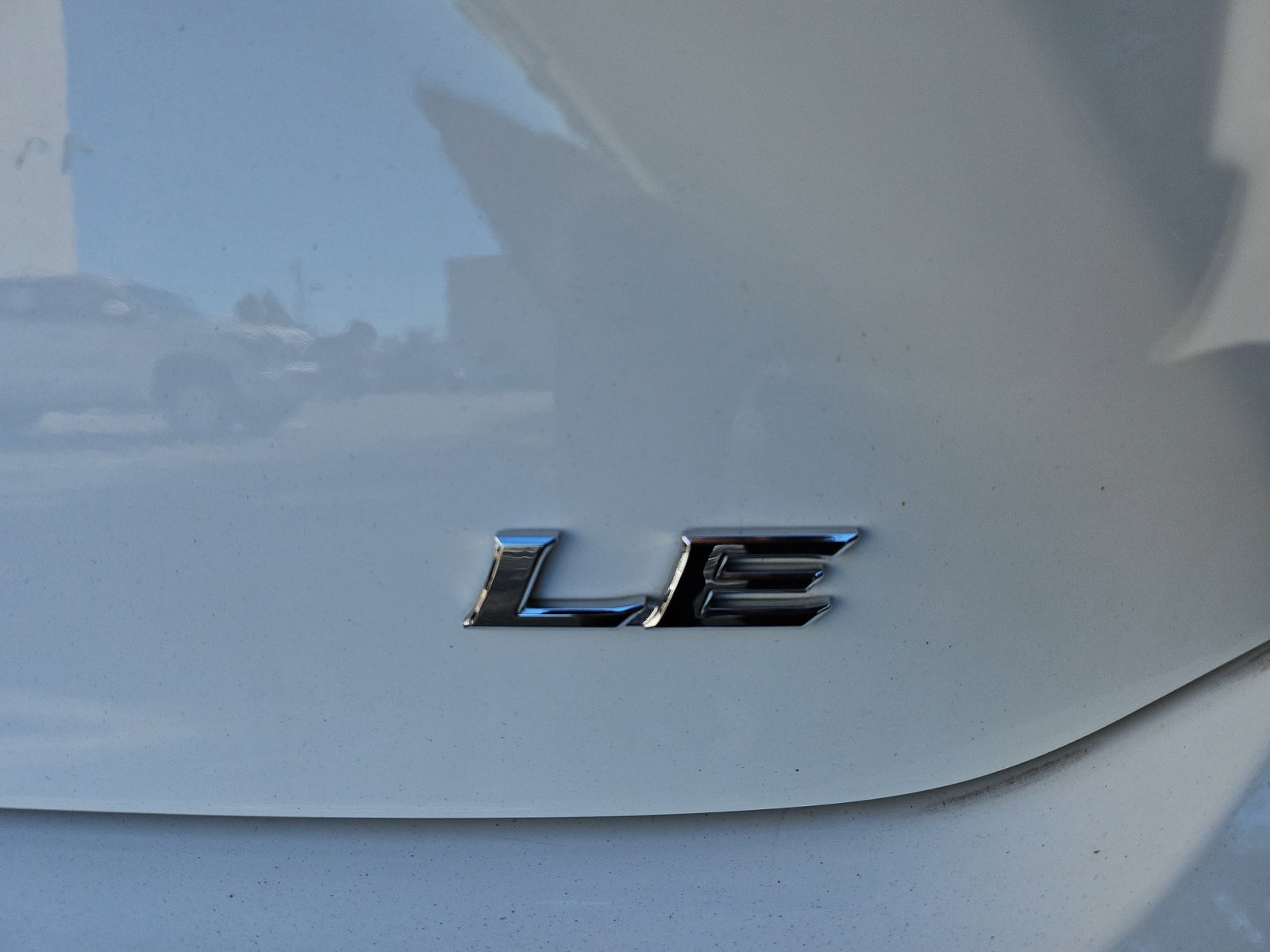 Used 2025 Toyota Camry LE FWD image 13