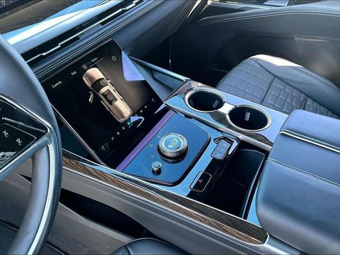 Used 2025 Cadillac Escalade Sport Platinum w/ LPO, ONYX Package image 14