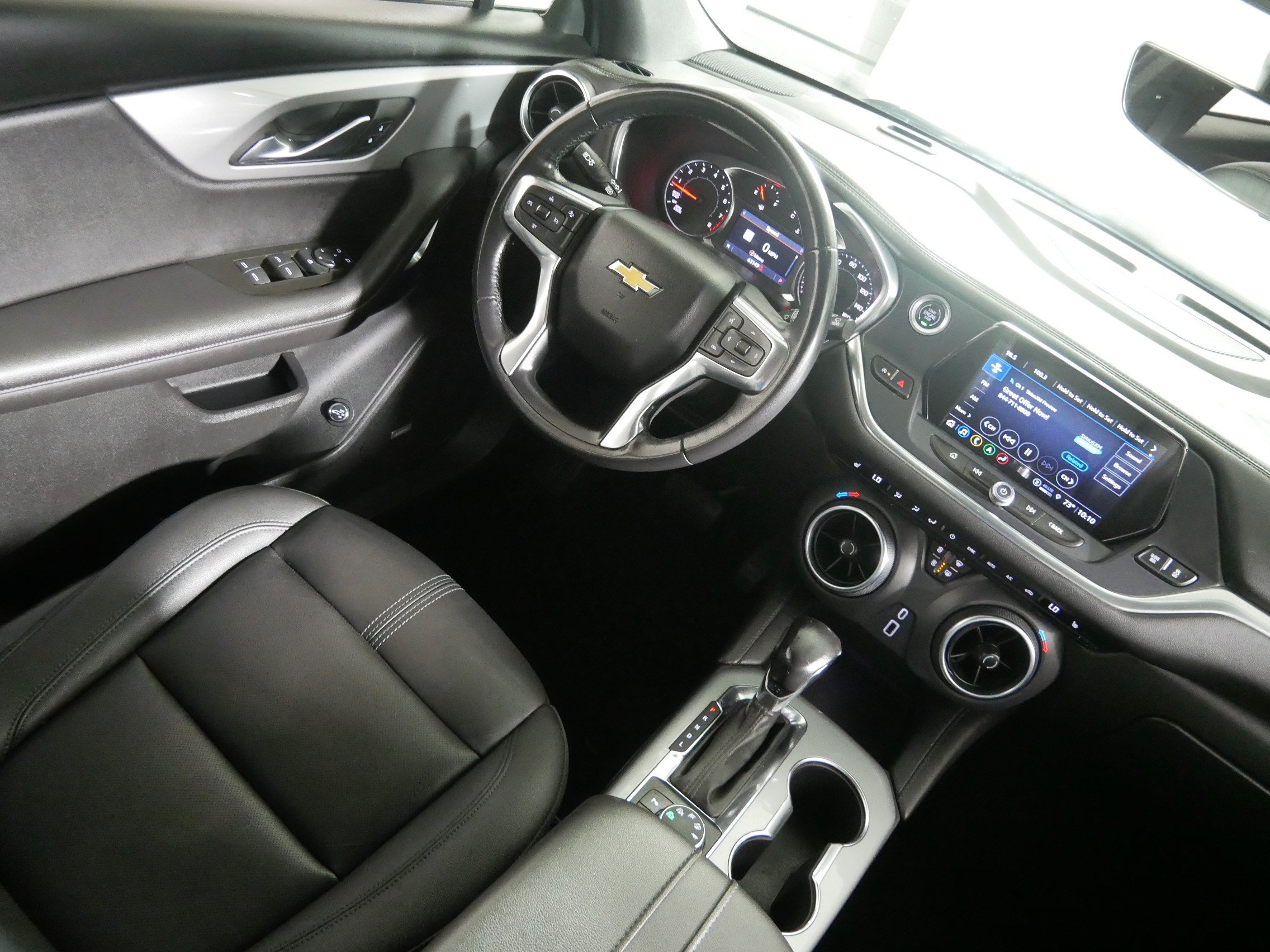 Certified 2022 Chevrolet Blazer LT w/ Sound & Technology Package AWD/4WD image 9