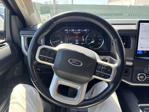 Used 2022 Ford Expedition XLT RWD image 6