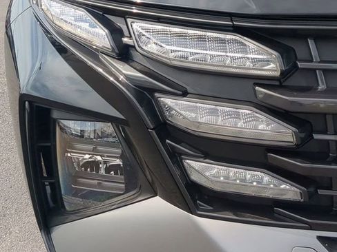 Certified 2025 Hyundai Tucson SEL image 9