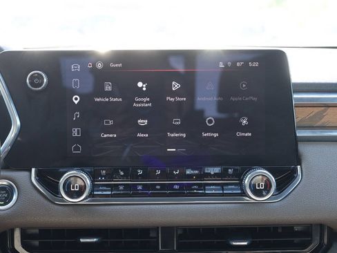 Used 2024 GMC Canyon Denali AWD/4WD image 20