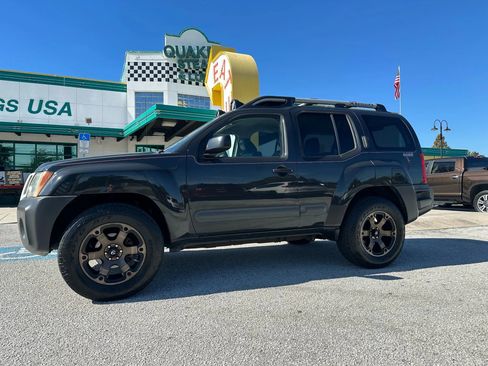 Used 2012 Nissan Xterra PRO-4X w/ Pro-4x Leather Pkg image 2