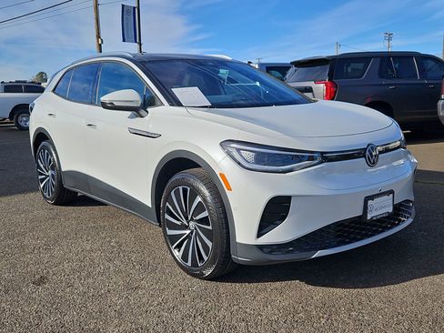 Used 2023 Volkswagen ID.4 Pro S Plus image 7