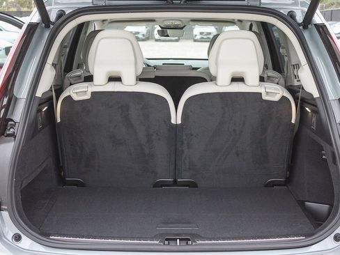 New 2026 Volvo XC90 T8 Ultra w/ Protection Package Premier AWD/4WD image 13