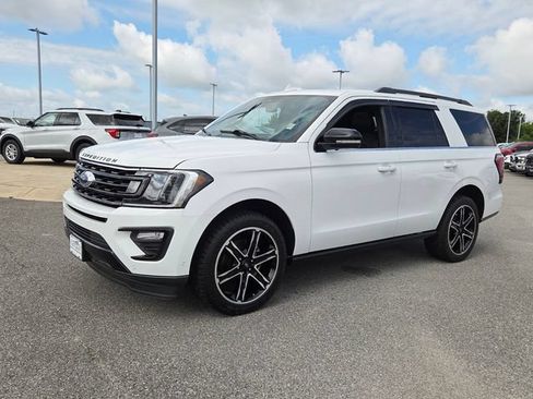 Used 2021 Ford Expedition Limited RWD image 3