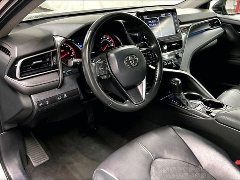 Used 2024 Toyota Camry XSE FWD image 8