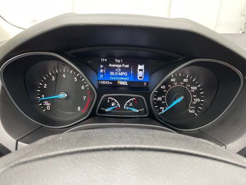 Used 2017 Ford Focus SE image 28