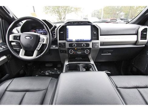 Used 2022 Ford F250 Lariat w/ Lariat Ultimate Package image 7