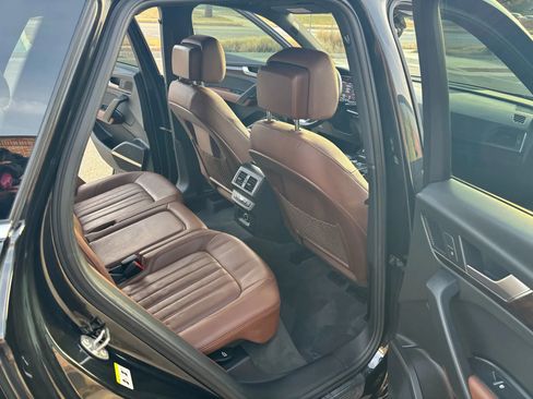 Used 2018 Audi Q5 2.0T Premium Plus w/ Premium Plus Package image 24