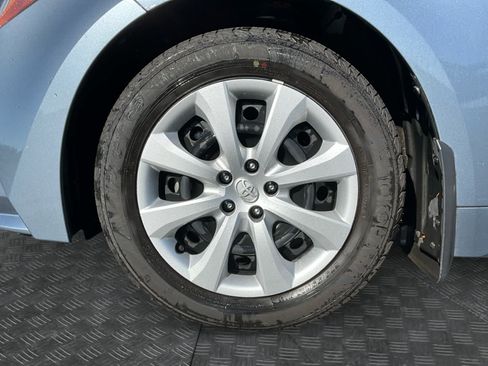 Used 2024 Toyota Corolla LE FWD image 9