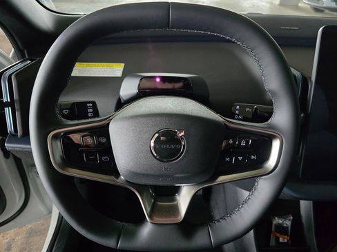 New 2026 Volvo EX30 Plus w/ Climate Package image 23