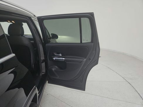 Certified 2024 Mercedes-Benz GLB 250 image 30