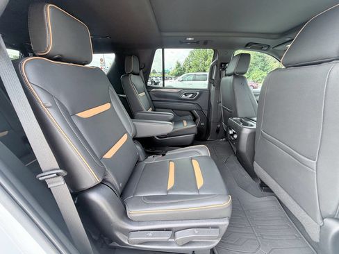 Used 2022 GMC Yukon AT4 w/ Technology Package AWD/4WD image 28