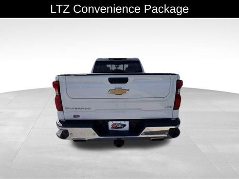 Used 2021 Chevrolet Silverado 1500 LTZ AWD/4WD image 6