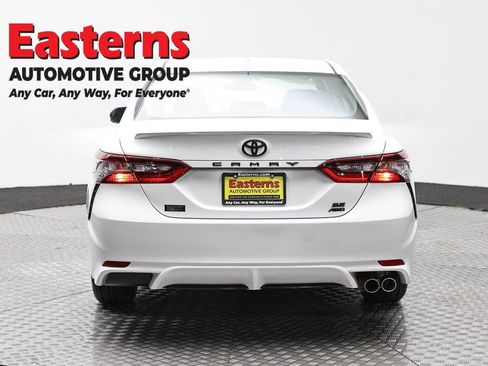 Used 2024 Toyota Camry SE AWD/4WD image 6