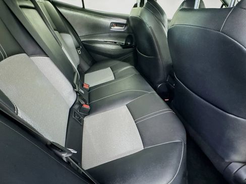 Used 2021 Toyota Corolla XSE FWD image 31