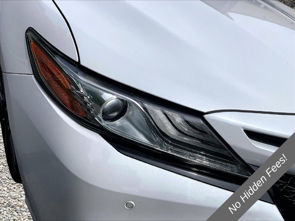 Used 2018 Toyota Camry XSE FWD image 25