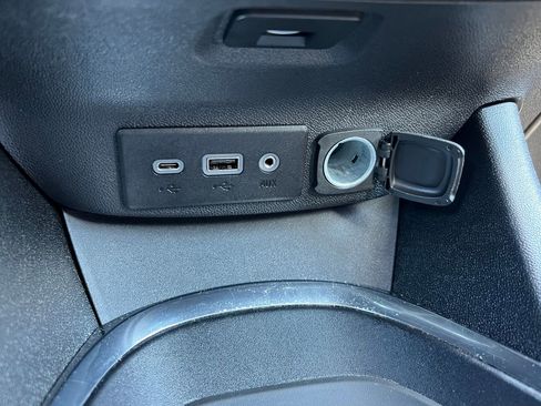Used 2022 Chevrolet Malibu LT FWD image 25