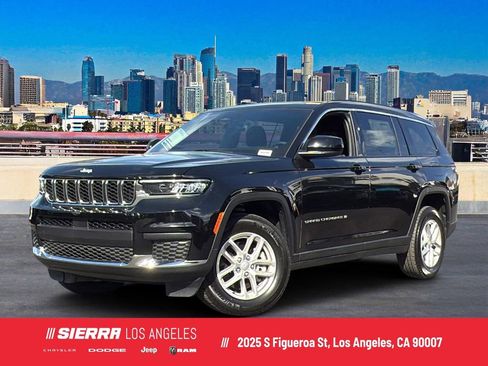 New 2025 Jeep Grand Cherokee L Laredo image 1
