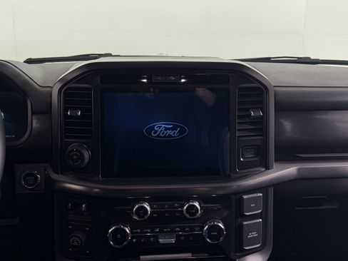 Used 2025 Ford F150 Lariat w/ Equipment Group 501A Mid image 11