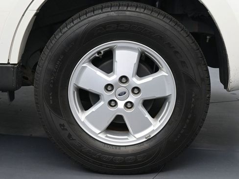 Used 2012 Ford Escape XLT FWD image 19