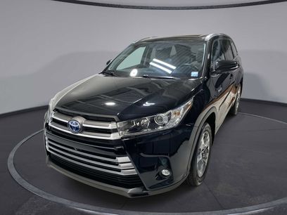 Used 2019 Toyota Highlander Limited Platinum