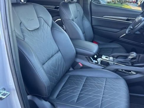 Used 2024 Kia Telluride EX X-Line image 12
