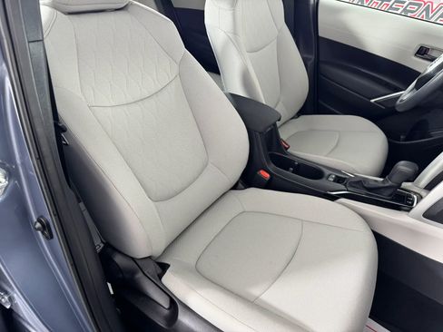 Used 2024 Toyota Corolla Cross L image 30