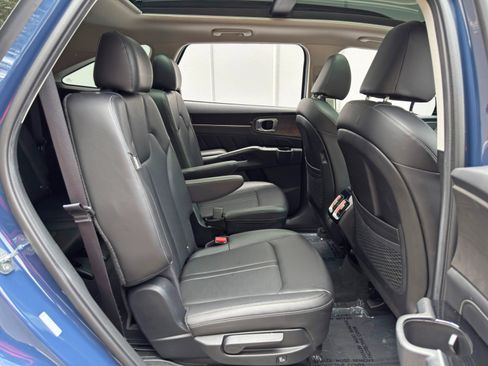 Used 2024 Kia Sorento SX AWD/4WD image 42