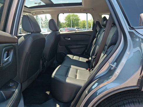Certified 2023 Nissan Rogue SL w/ SL Premium Package AWD/4WD image 10