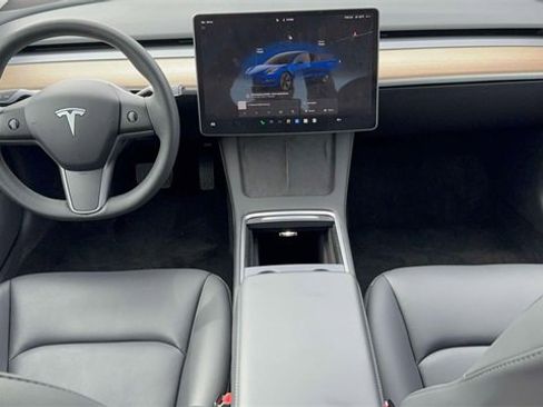 Used 2023 Tesla Model 3 Standard Range image 13