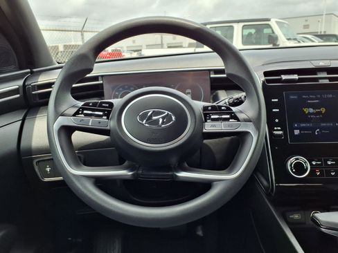 Used 2023 Hyundai Santa Cruz SEL w/ Activity Package FWD image 17